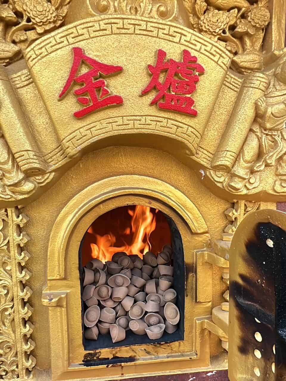 把握補財庫良機,選擇天然香品助旺財運!
