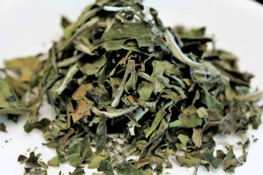 天然蚊香不含化學成分，對人體更友善
